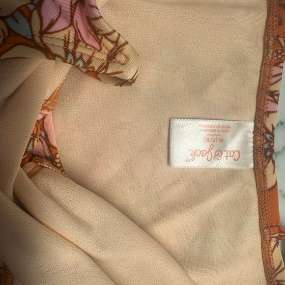 Cat & Jack girls M (7/8) one-piece swimsuit - Picture 4 of 4